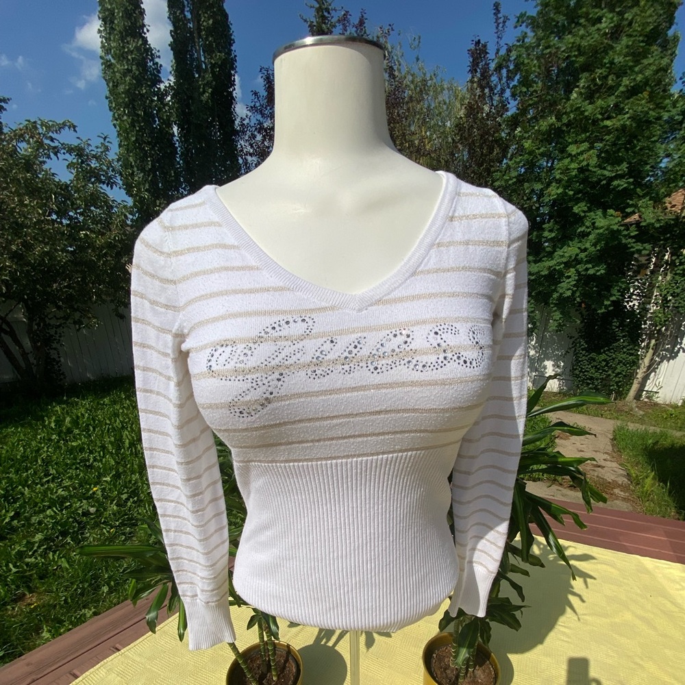 Guess Women’s Medium V-Neck White with Gold Striped Sweater